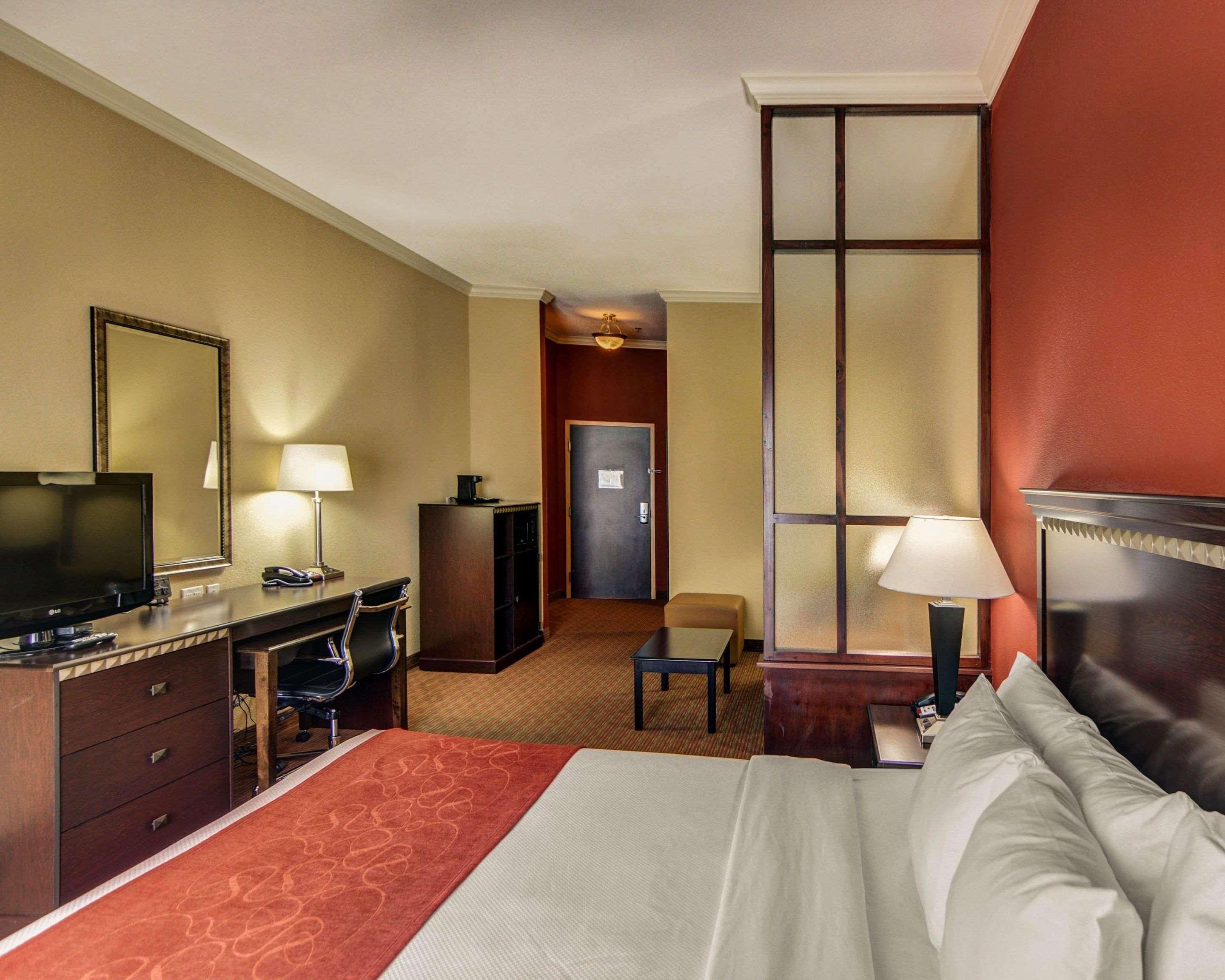 Comfort Suites Fort Worth South Buitenkant foto
