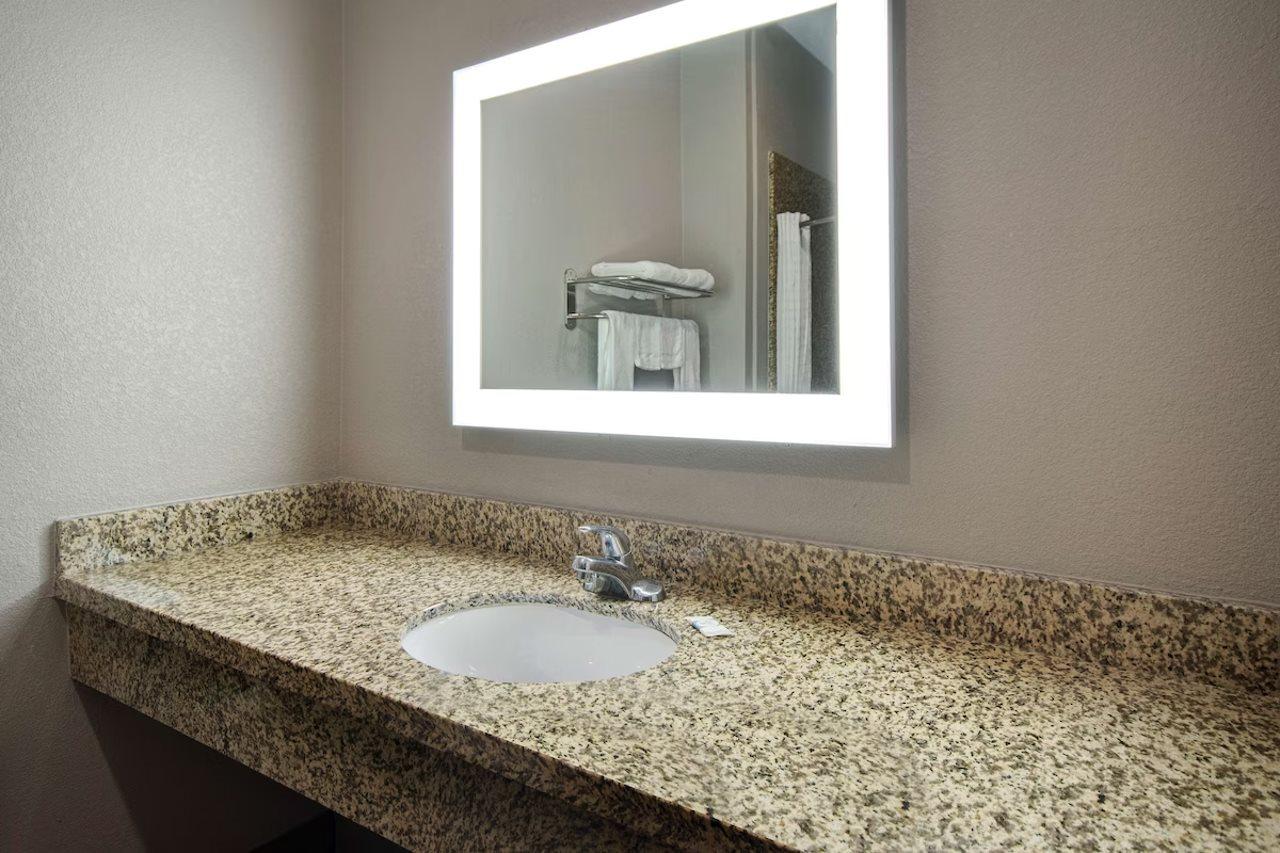 Comfort Suites Fort Worth South Buitenkant foto