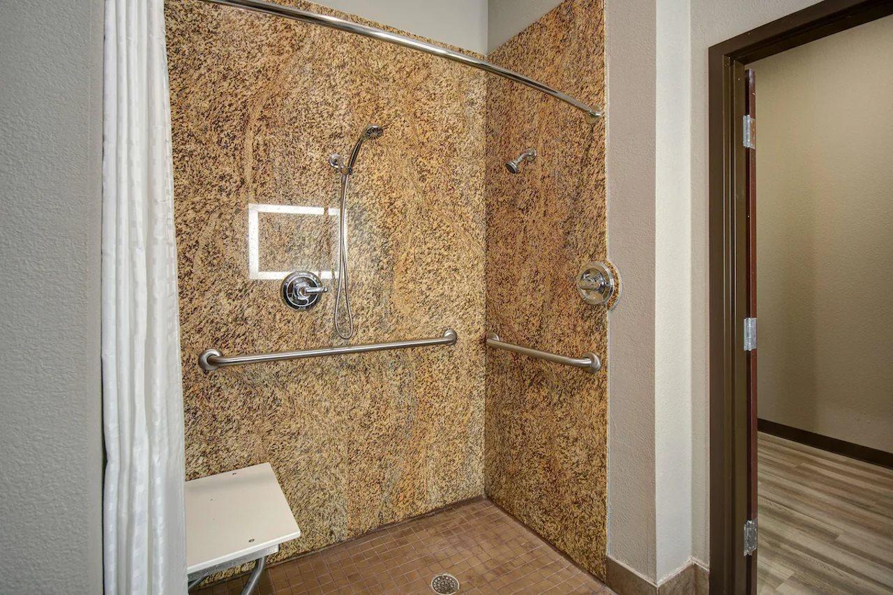 Comfort Suites Fort Worth South Buitenkant foto